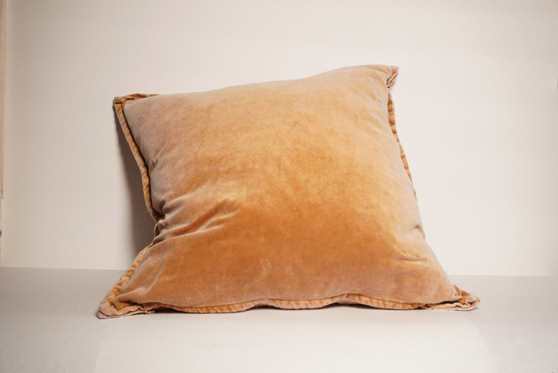 Coussin carré en velour vintage