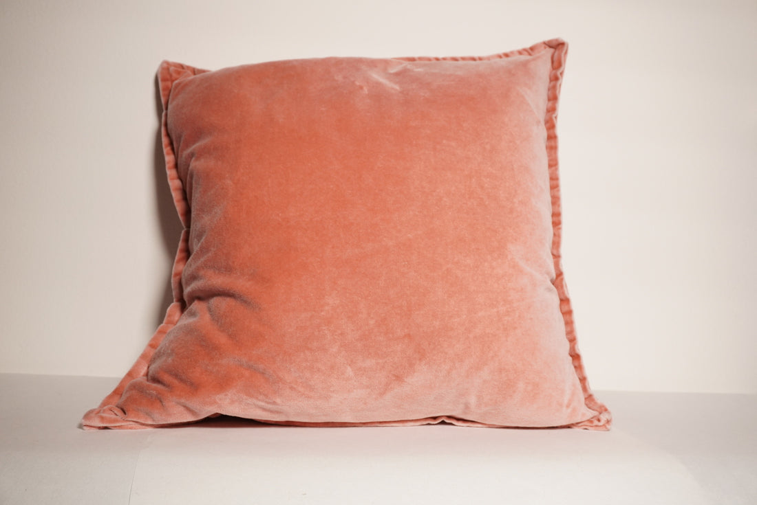 Coussin carré en velour vintage