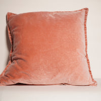 Coussin carré en velour vintage