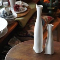 Vase soliflore porcelaine biscuit