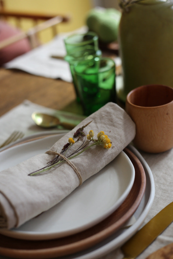 Assiette ronde irrégulier en grés - Blanc